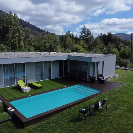 度假居 Rencanto - Um Espaco Com A Sua Assinatura 卡米尼亚